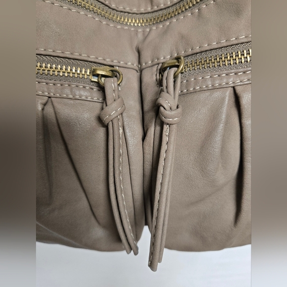 Bueno Double Strap Shoulder Bag Super Soft Faux Leather Taupe CLEAN CONDITION - Picture 9 of 13